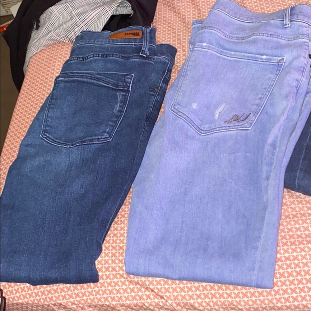 Express jeans size 10&12 has good stretch..